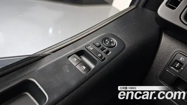 Hyundai Staria 2022 — Photo 20/20