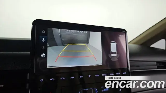 Hyundai Staria 2022 — Photo 15/20