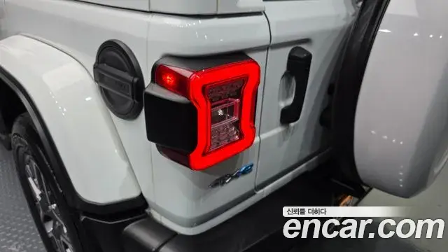 Jeep Wrangler 2022 — Photo 14/35