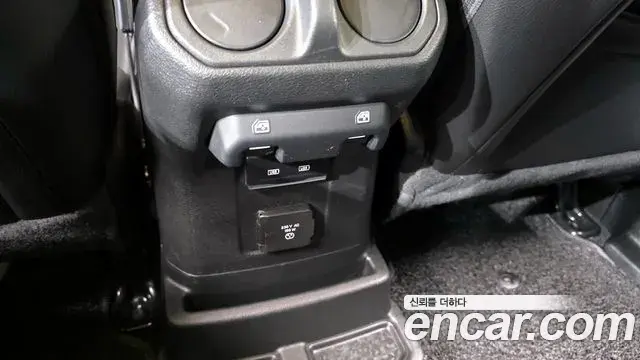 Jeep Wrangler 2022 — Photo 29/35
