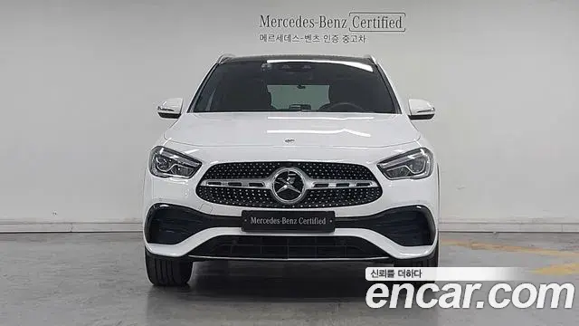 Mercedes-Benz GLA-Class 2023 — ფოტო 16/20