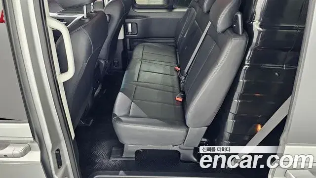 Hyundai Staria 2025 — Фото 12/20