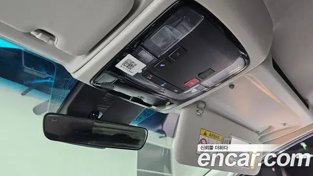 Hyundai Staria 2025 — Фото 19/20