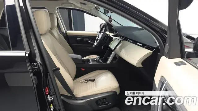 Land Rover Discovery Sport 2025 — ფოტო 25/36