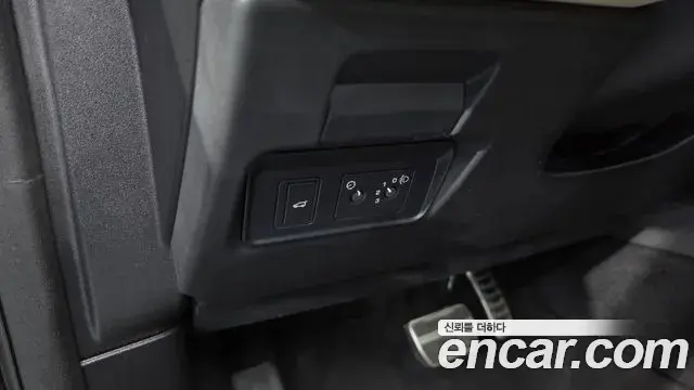 Land Rover Discovery Sport 2025 — ფოტო 23/36
