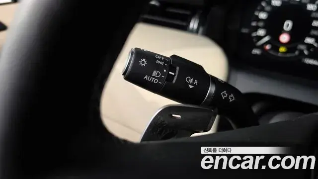Land Rover Discovery Sport 2025 — ფოტო 27/36