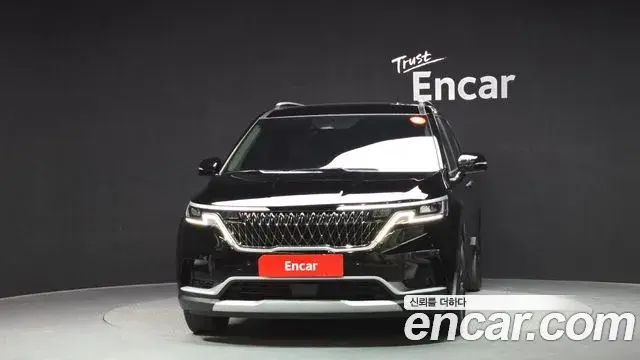 Kia Carnival 2023 — Фото 3/20