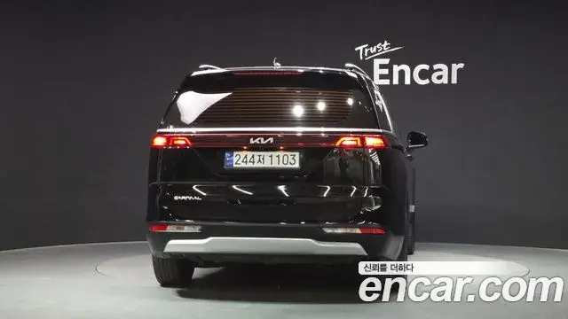Kia Carnival 2023 — Фото 4/20