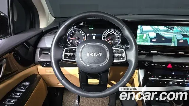 Kia Carnival 2023 — Фото 13/20