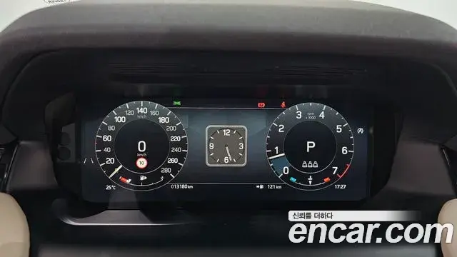 Land Rover Discovery Sport 2025 — ფოტო 21/39