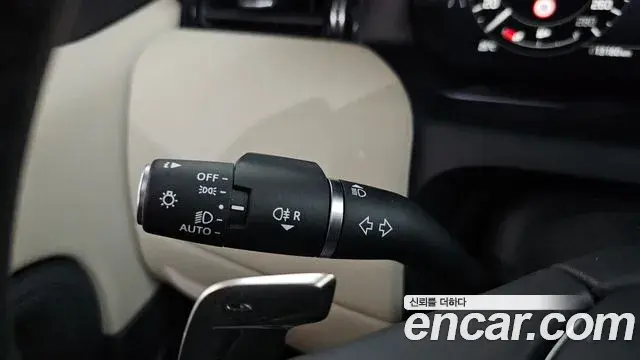 Land Rover Discovery Sport 2025 — ფოტო 12/39