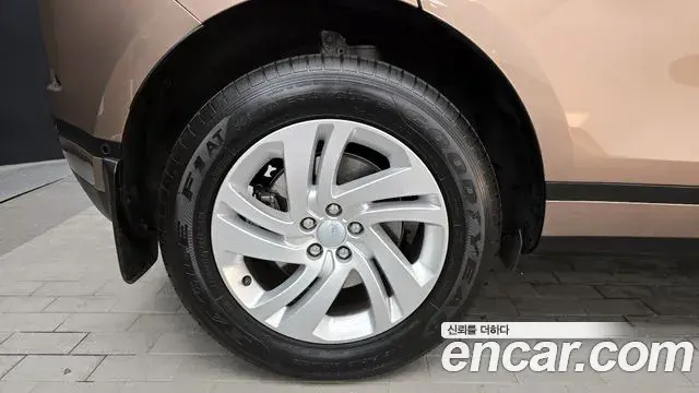 Land Rover Range Rover Evoque 2025 — ფოტო 31/32