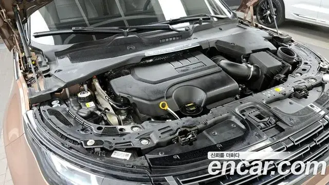 Land Rover Range Rover Evoque 2025 — ფოტო 12/32