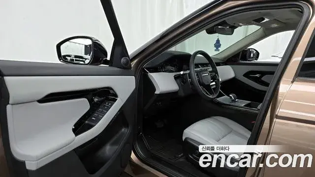 Land Rover Range Rover Evoque 2025 — ფოტო 9/32
