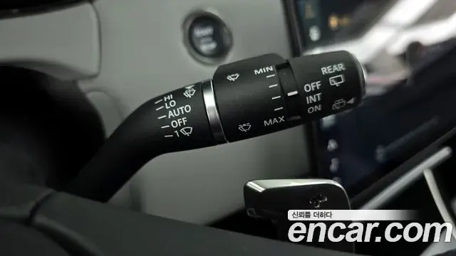 Land Rover Range Rover Evoque 2025 — ფოტო 13/32