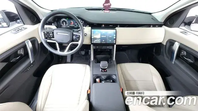 Land Rover Discovery Sport 2025 — ფოტო 5/31