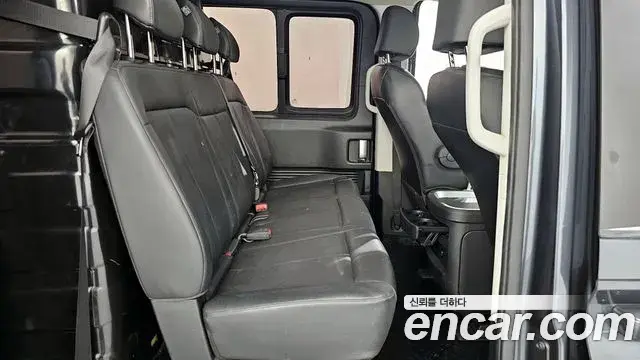 Hyundai Staria 2023 — Photo 24/30