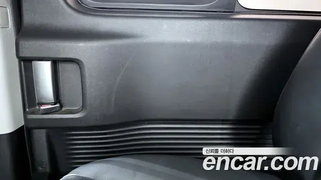 Hyundai Staria 2023 — Photo 11/30