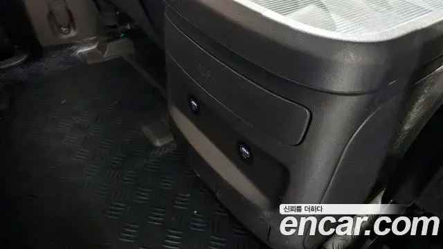 Hyundai Staria 2023 — Photo 26/30