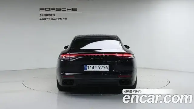 Porsche Panamera 2023 — Photo 11/20