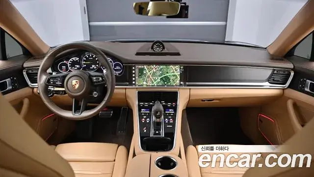 Porsche Panamera 2023 — Photo 2/20