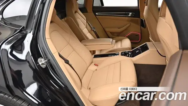 Porsche Panamera 2023 — Photo 10/20