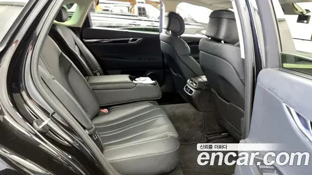 Genesis G80 2022 — Şəkil 25/33