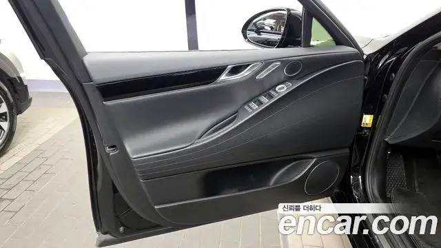 Genesis G80 2022 — Şəkil 31/33