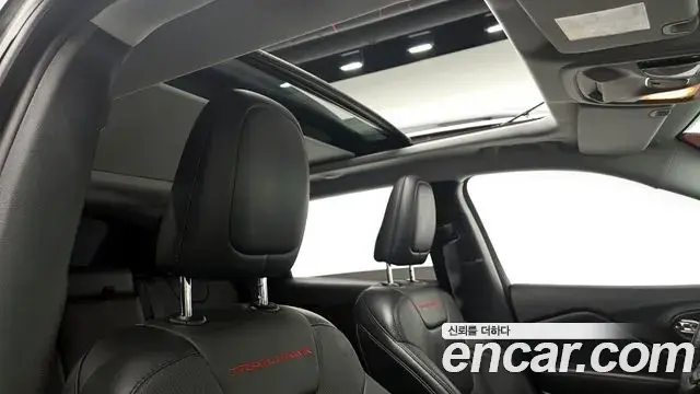 Jeep Cherokee 2021 — Şəkil 4/30