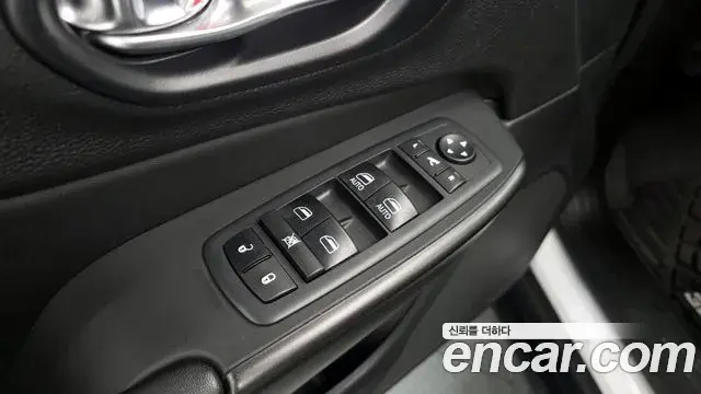 Jeep Cherokee 2021 — Şəkil 20/30