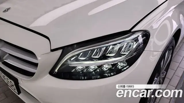 Mercedes-Benz C-Class 2020 — ფოტო 24/30