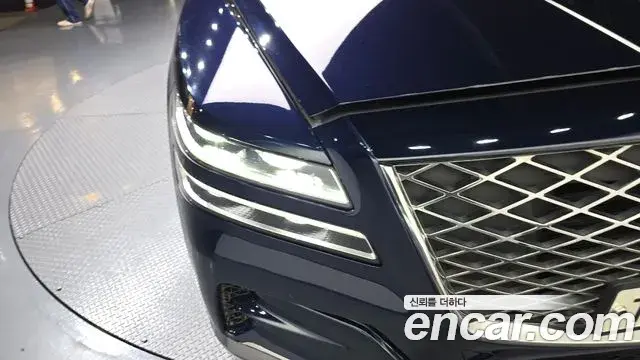 Genesis GV80 2020 — Photo 18/34