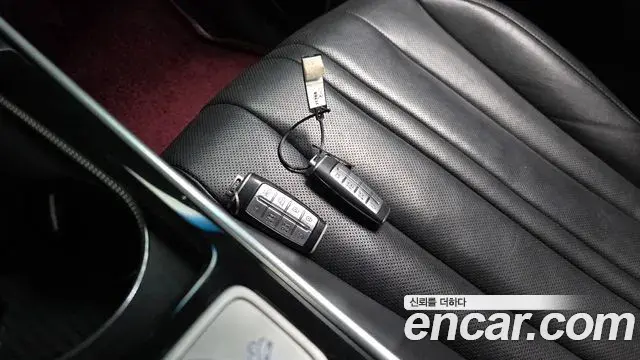 Genesis GV80 2020 — Photo 21/34