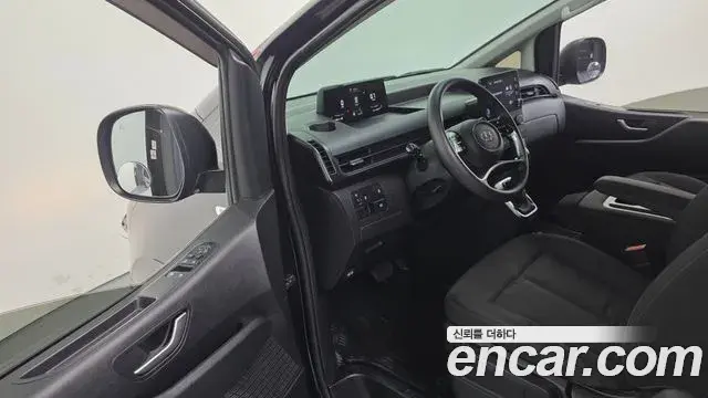 Hyundai Staria 2021 — Фото 11/20