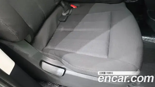 Hyundai Staria 2021 — Şəkil 7/30