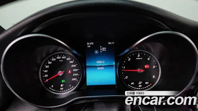 Mercedes-Benz C-Class 2019 — Фото 8/20