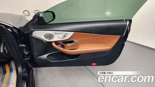 Mercedes-Benz C-Class 2019 — ფოტო 29/33