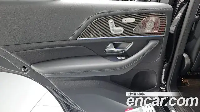 Mercedes-Benz GLE-Class 2024 — Photo 7/33