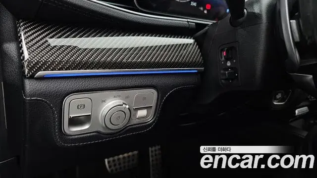 Mercedes-Benz GLE-Class 2024 — Photo 8/33