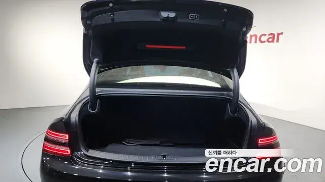 Genesis G80 2020 — ფოტო 22/30