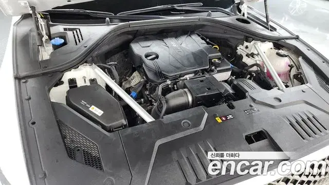 Genesis GV70 2021 — Şəkil 13/37