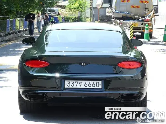 Bentley Continental GT 2019 — ფოტო 19/20
