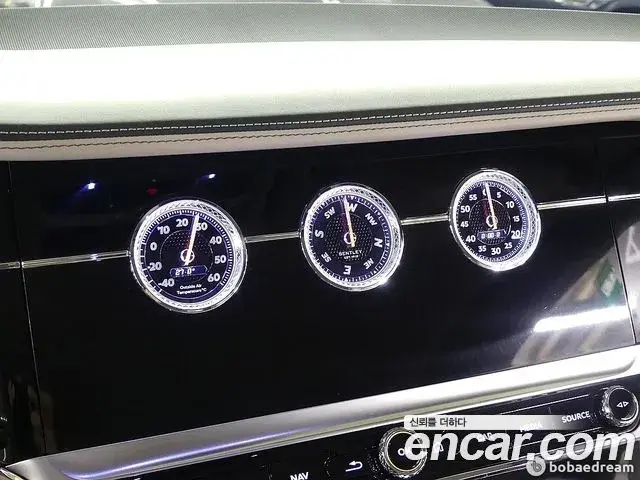 Bentley Continental GT 2019 — ფოტო 16/20