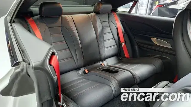 Mercedes-Benz E-Class 2023 — Фото 12/20