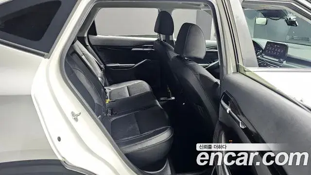 Kia Seltos 2020 — ფოტო 14/20