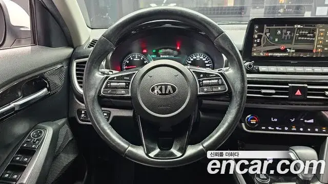 Kia Seltos 2020 — ფოტო 6/20