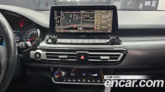 Kia Seltos 2020 — ფოტო 2/20