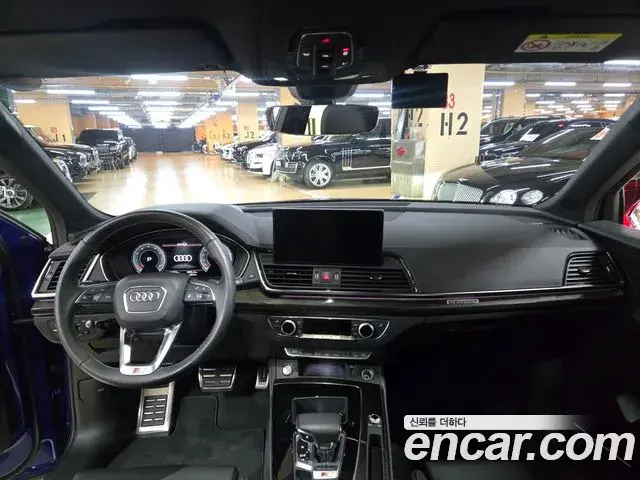 Audi SQ5 2022 — ფოტო 13/20