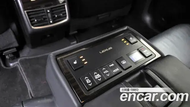 Lexus ES300h 2018 — Şəkil 19/20