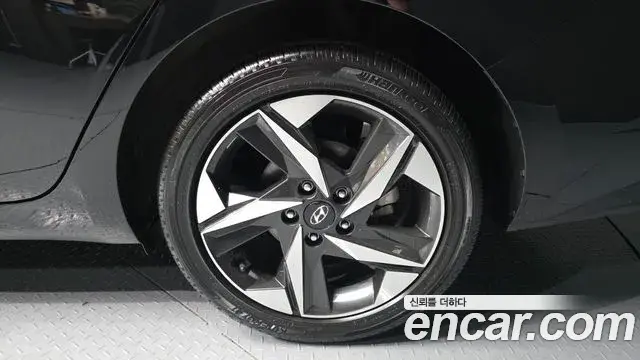 Hyundai The New Avante Hybrid 2021 — Şəkil 29/30